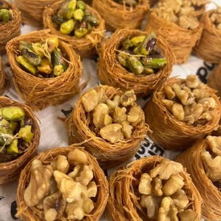 Doces Árabes Finos e Baklawa com Pistache